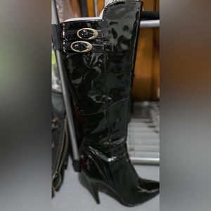 Steve Madden Black patent leather tall boot